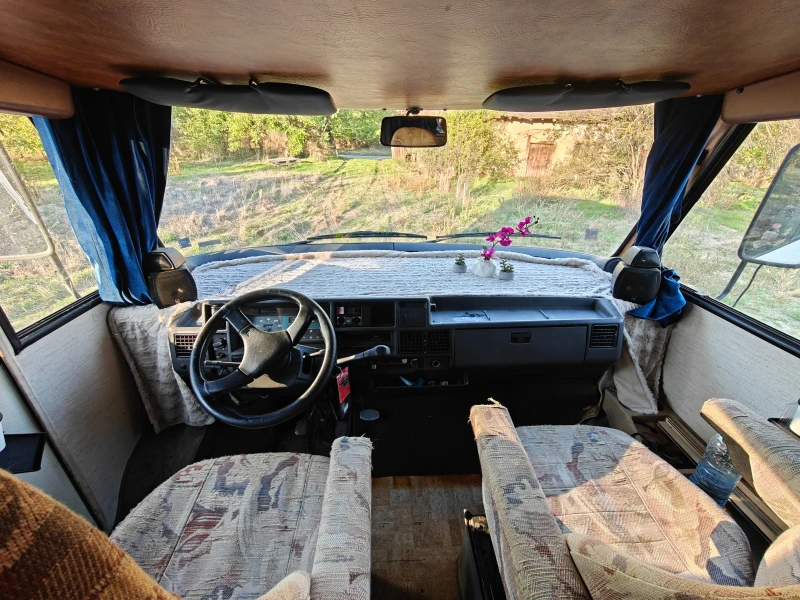 Кемпер HYMER / ERIBA B694 Бартер, снимка 4 - Каравани и кемпери - 52161384