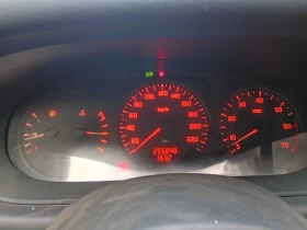 Renault Megane 1.6 Бензин Климатик Нови Гуми  - 900 € / 1760.25 лв. - 36970295 8