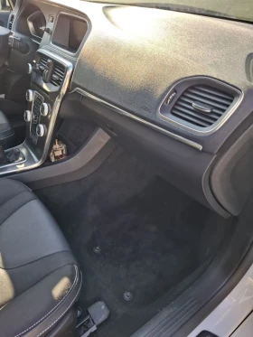 Volvo V40, снимка 10