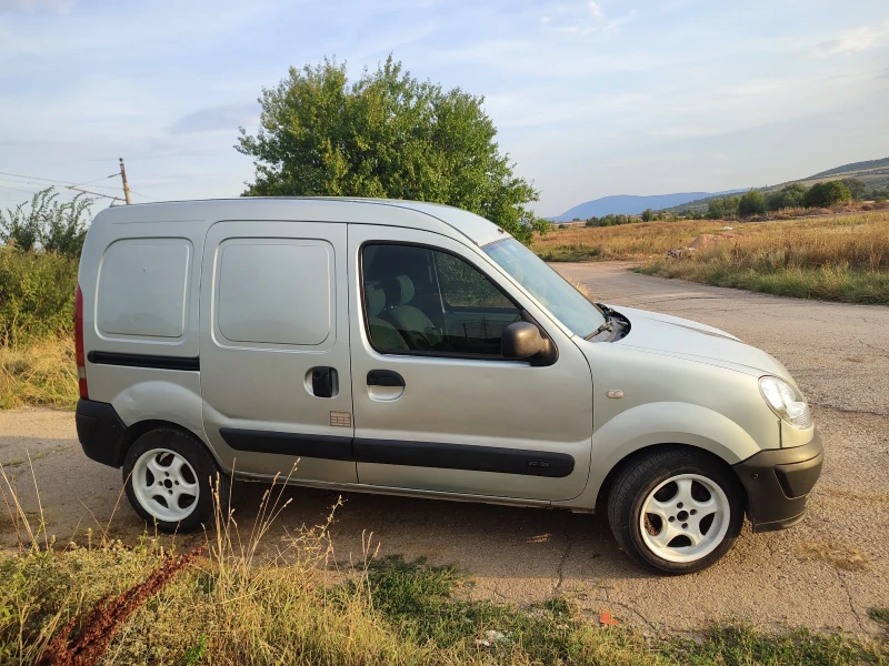 Renault Kangoo, снимка 6 - Автомобили и джипове - 47186245