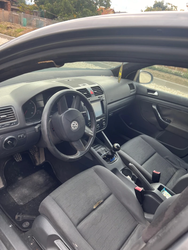 VW Golf 5 1.9 105hp, снимка 7 - Автомобили и джипове - 47558535