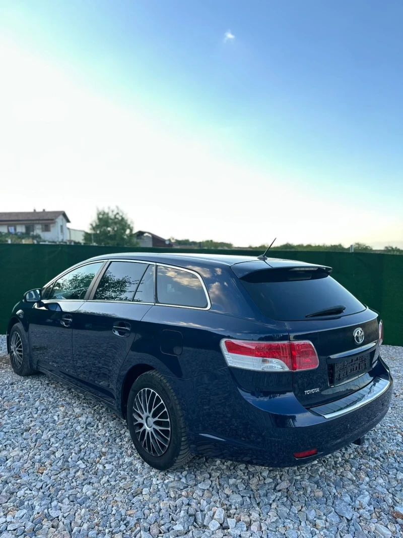 Toyota Avensis D4-D Keyless Entry & Start * ЛИЗИНГ* , снимка 4 - Автомобили и джипове - 51478503