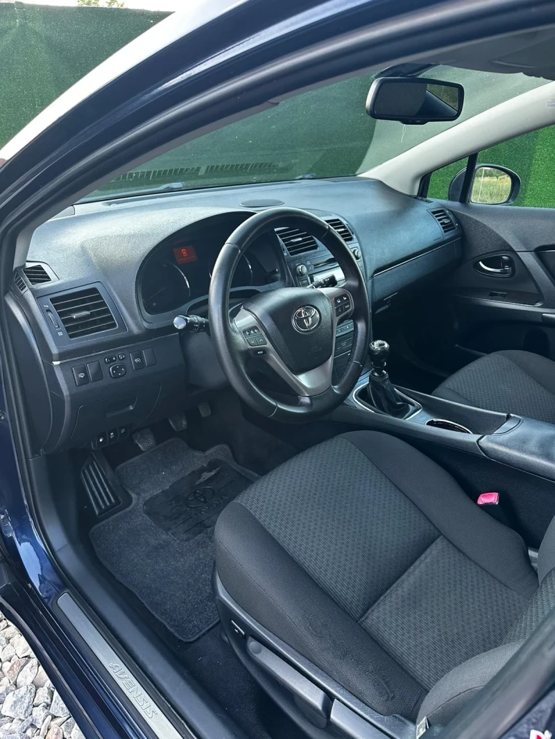 Toyota Avensis D4-D Keyless Entry & Start * ЛИЗИНГ* , снимка 8 - Автомобили и джипове - 51478503