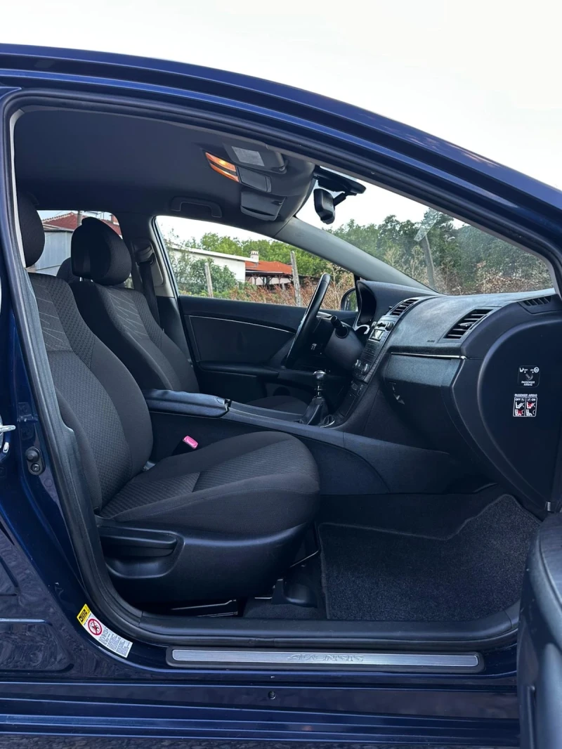 Toyota Avensis D4-D Keyless Entry & Start * ЛИЗИНГ* , снимка 9 - Автомобили и джипове - 51478503