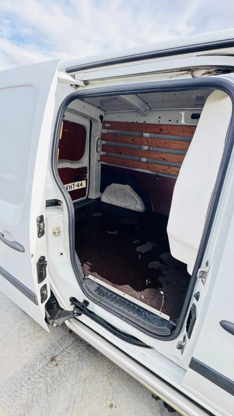 Renault Kangoo 1.5 DCI, снимка 8 - Автомобили и джипове - 52383218