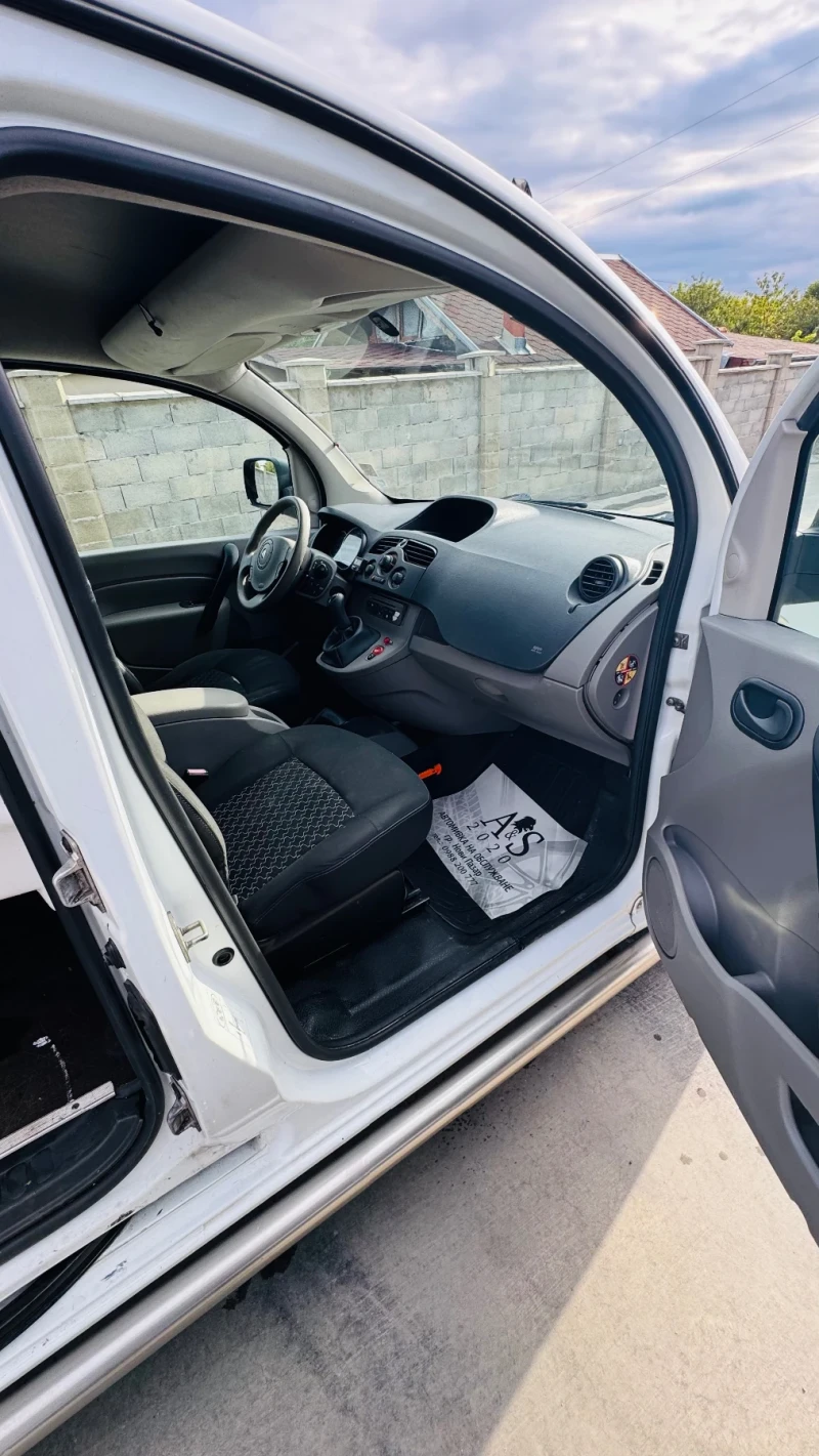Renault Kangoo 1.5 DCI, снимка 9 - Автомобили и джипове - 52383218