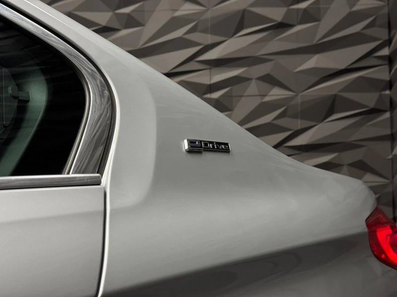 BMW 530 E iPerformance Обдухване* Camera* Edrive, снимка 17 - Автомобили и джипове - 51883312