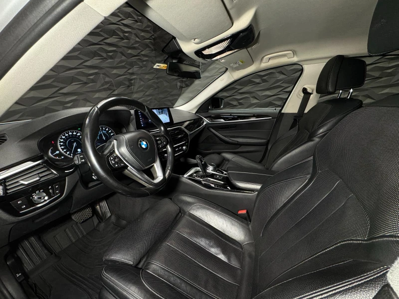 BMW 530 E iPerformance Обдухване* Camera* Edrive, снимка 7 - Автомобили и джипове - 51883312