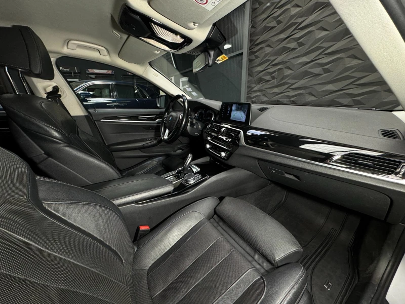 BMW 530 E iPerformance Обдухване* Camera* Edrive, снимка 10 - Автомобили и джипове - 51883312