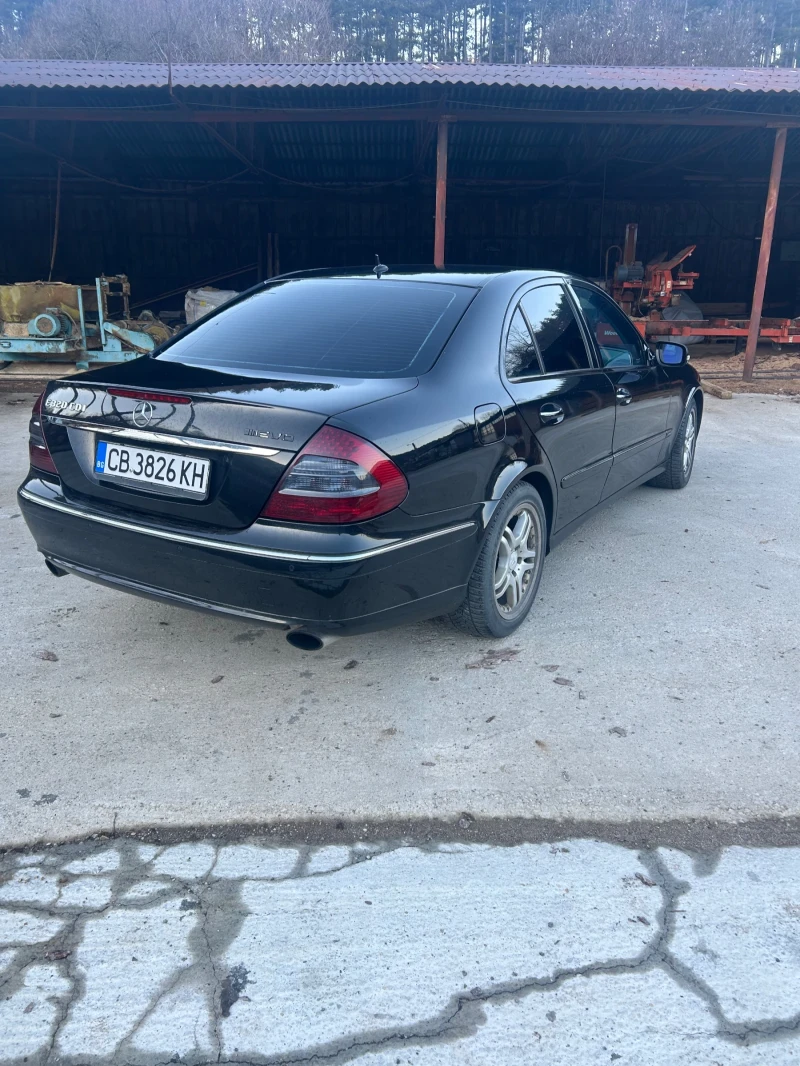 Mercedes-Benz E 320, снимка 3 - Автомобили и джипове - 52484836