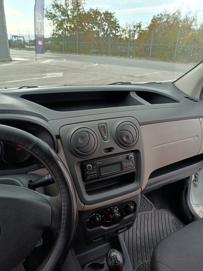 Dacia Dokker 1.5 DCi, снимка 8 - Автомобили и джипове - 52163763