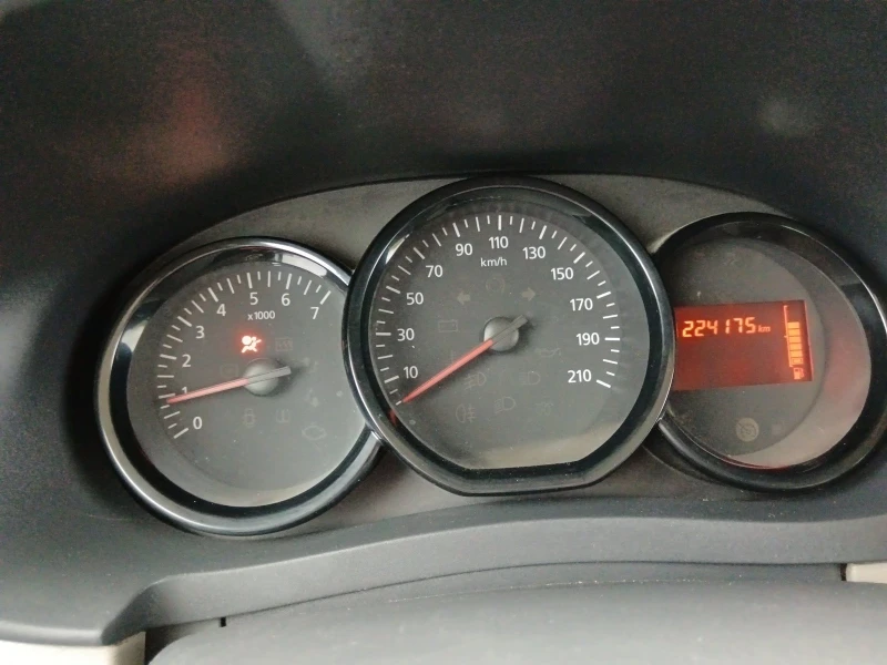 Dacia Dokker 1.5 DCi, снимка 6 - Автомобили и джипове - 52163763