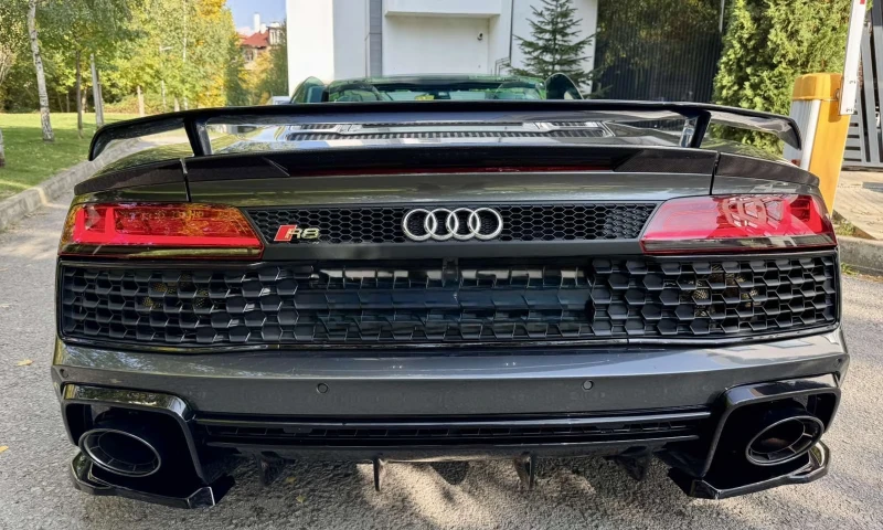 Audi R8 R8 PERFORMANCE CARBON/CERAMIC, снимка 6 - Автомобили и джипове - 52285846