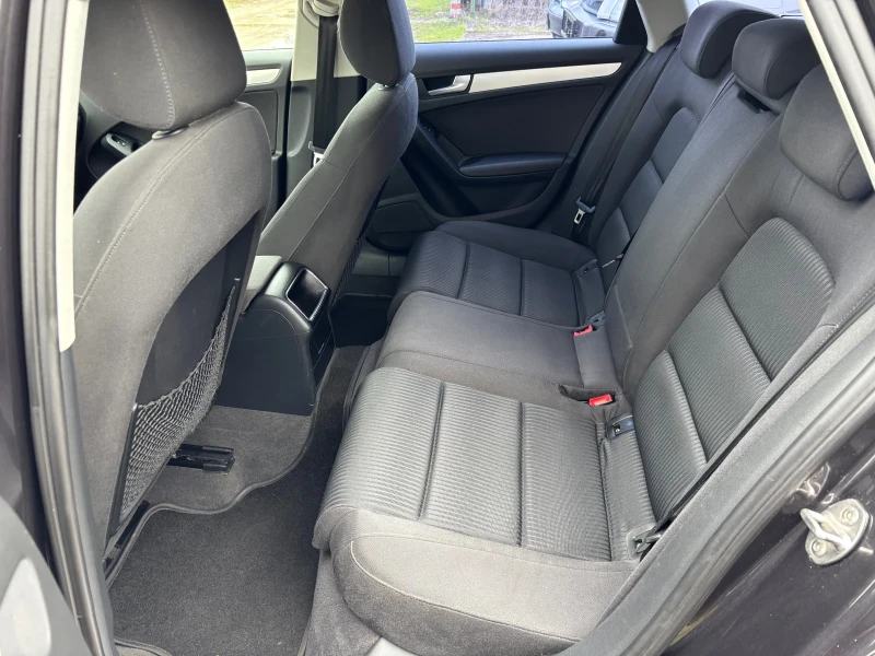 Audi A4, снимка 8 - Автомобили и джипове - 52383660