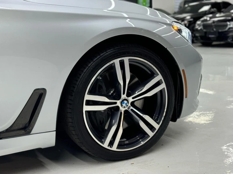 BMW 750 * 750LI| M SPORT| NAV| 360CAM| HK SOUND| MASSAGE S, снимка 4 - Автомобили и джипове - 52805073