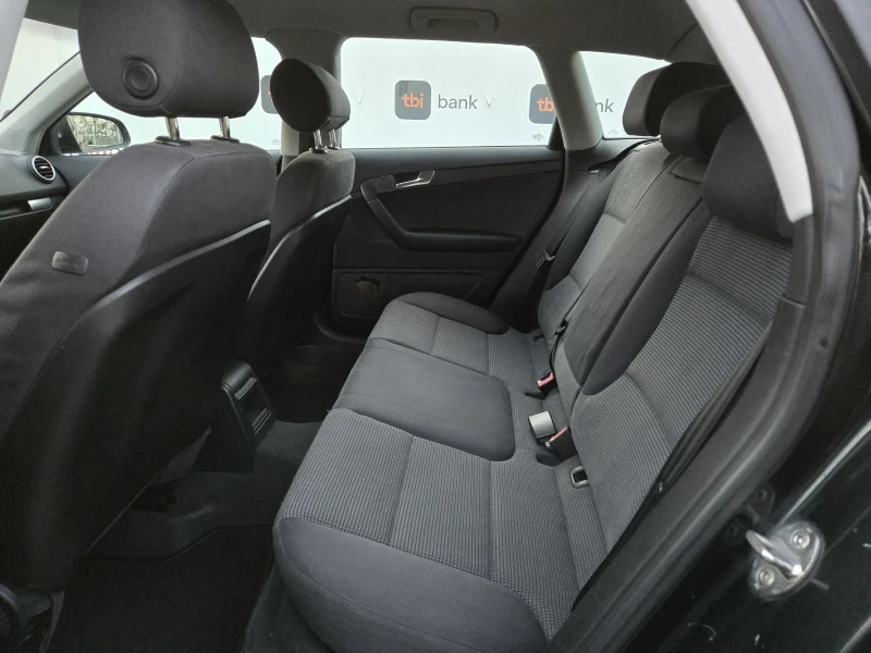 Audi A3 1.6i-102кс= КЛИМАТРОНИК= ПОДГРЕВ, снимка 9 - Автомобили и джипове - 52829950
