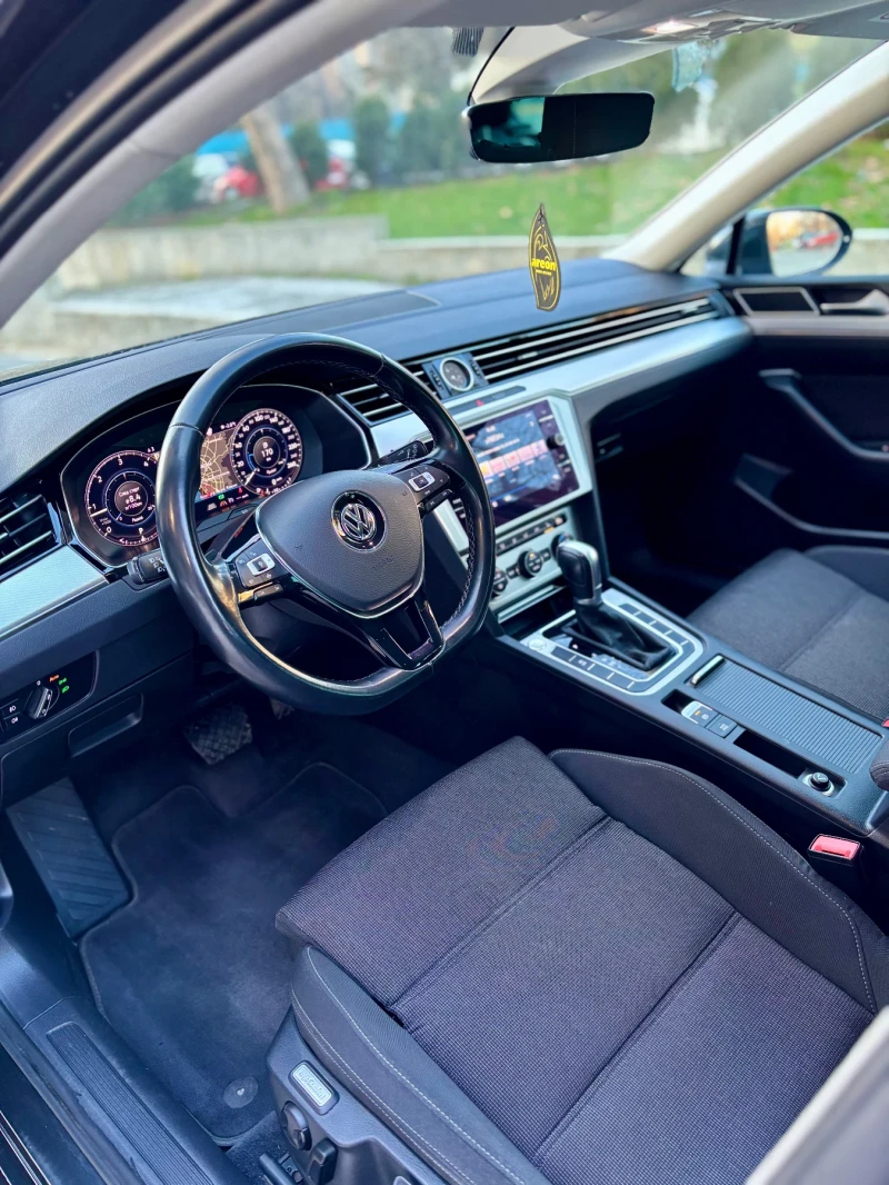 VW Passat 2.0 TDI 150кс DIGITAL CAMERA TOP, снимка 8 - Автомобили и джипове - 53077095
