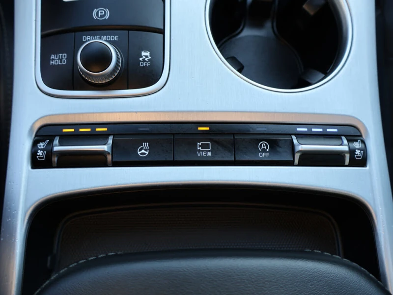 Kia Stinger GT Limited AWD* harman/kardon* подгрев* обдухване*, снимка 14 - Автомобили и джипове - 53180719