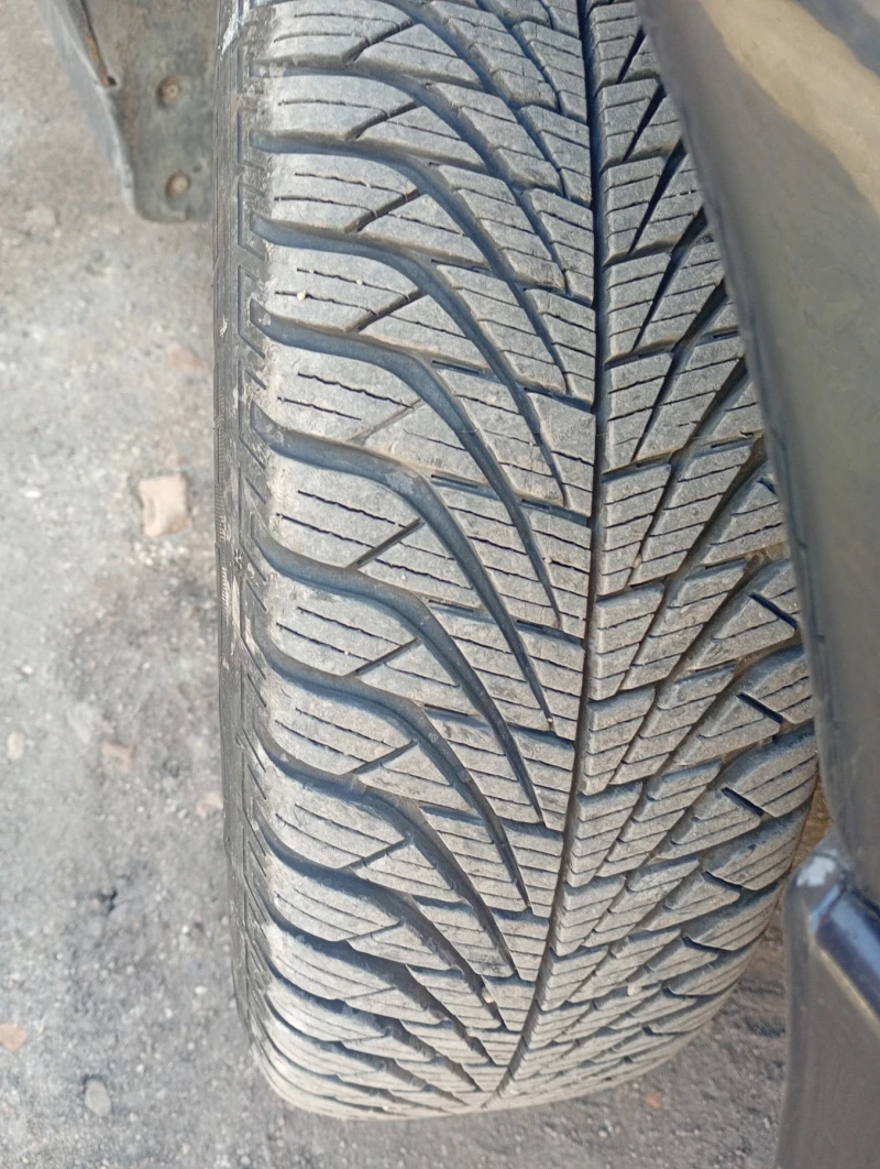 Renault Megane 1.6 Бензин Климатик Нови Гуми , снимка 10 - Автомобили и джипове - 53185941