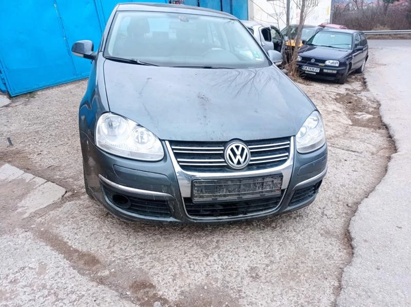 VW Jetta 1.9 DSG, снимка 1 - Автомобили и джипове - 46668166