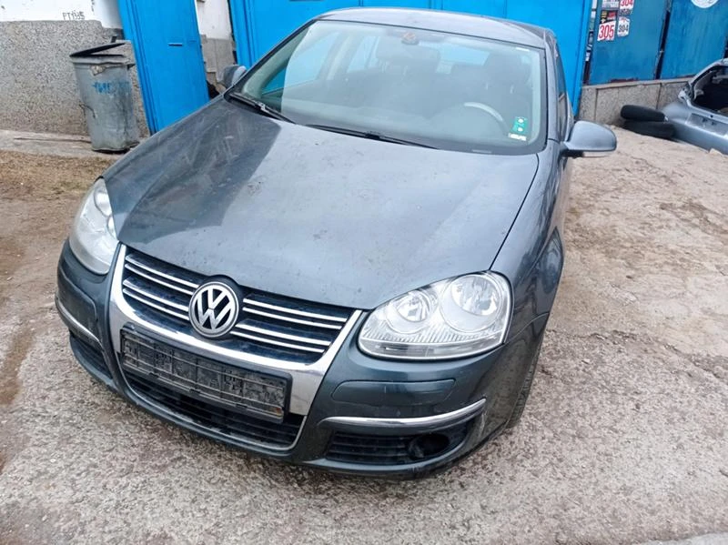 VW Jetta 1.9 DSG, снимка 8 - Автомобили и джипове - 46668166