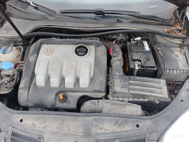 VW Jetta 1.9 DSG, снимка 16 - Автомобили и джипове - 46668166