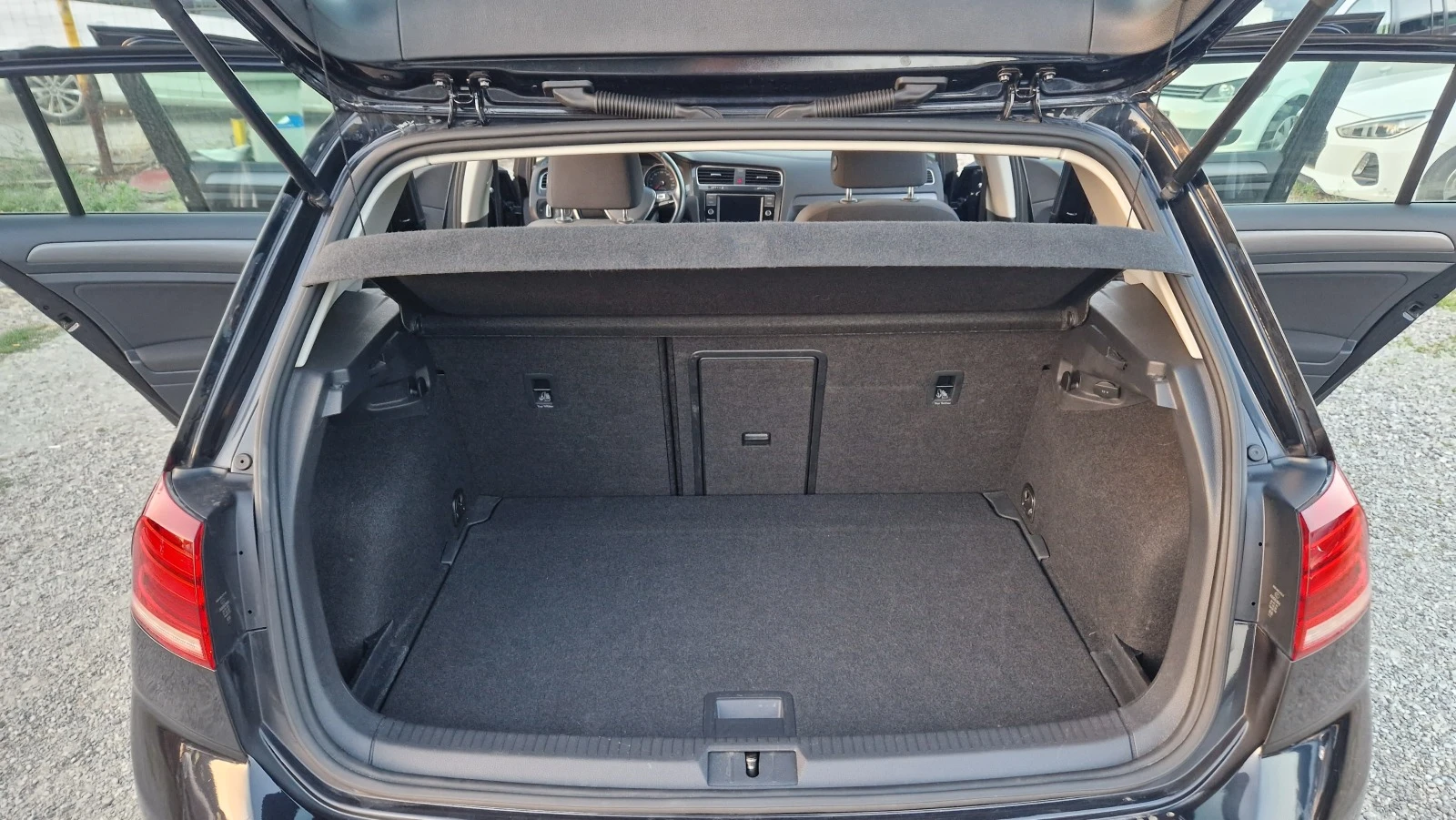 VW Golf 1.6 TDi DSG | Mobile.bg   14