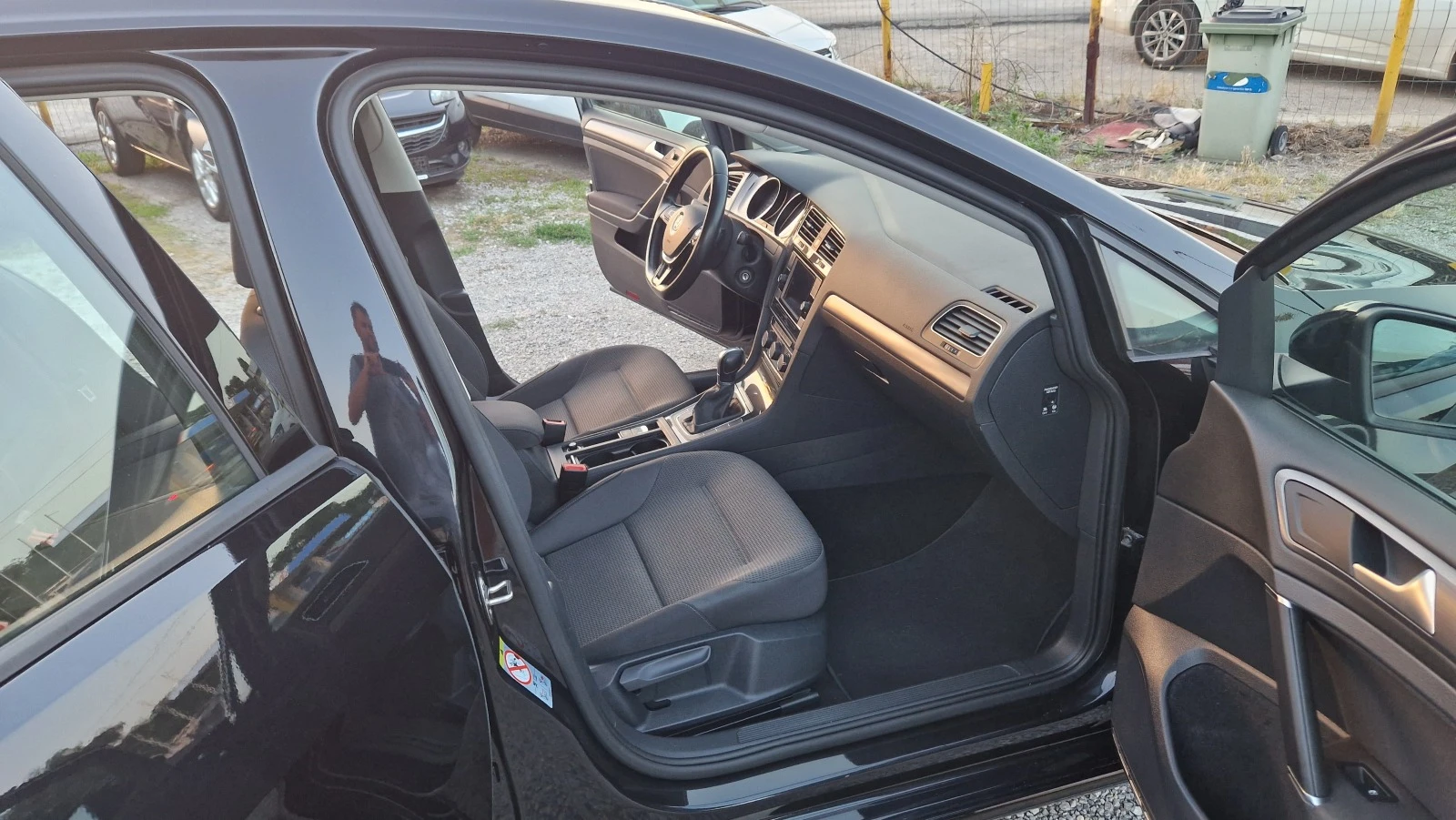 VW Golf 1.6 TDi DSG | Mobile.bg   12