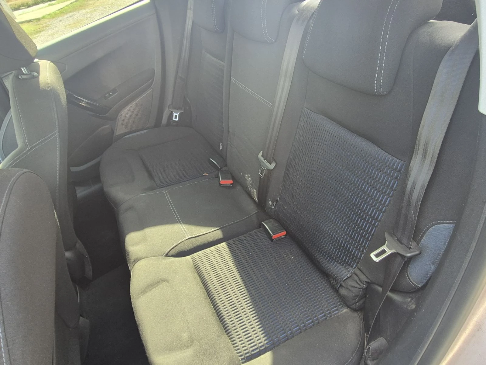 Peugeot 208 1.6 HDI 92hp | Mobile.bg � ����������� 6