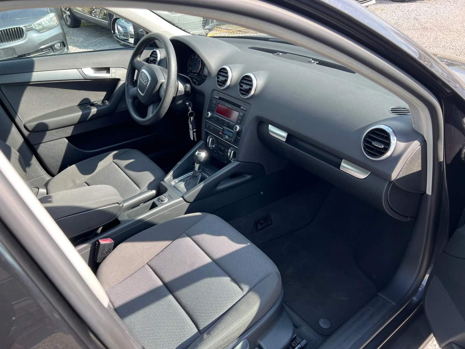 Audi A3 1.6TDI S-TRONIC - изображение 10