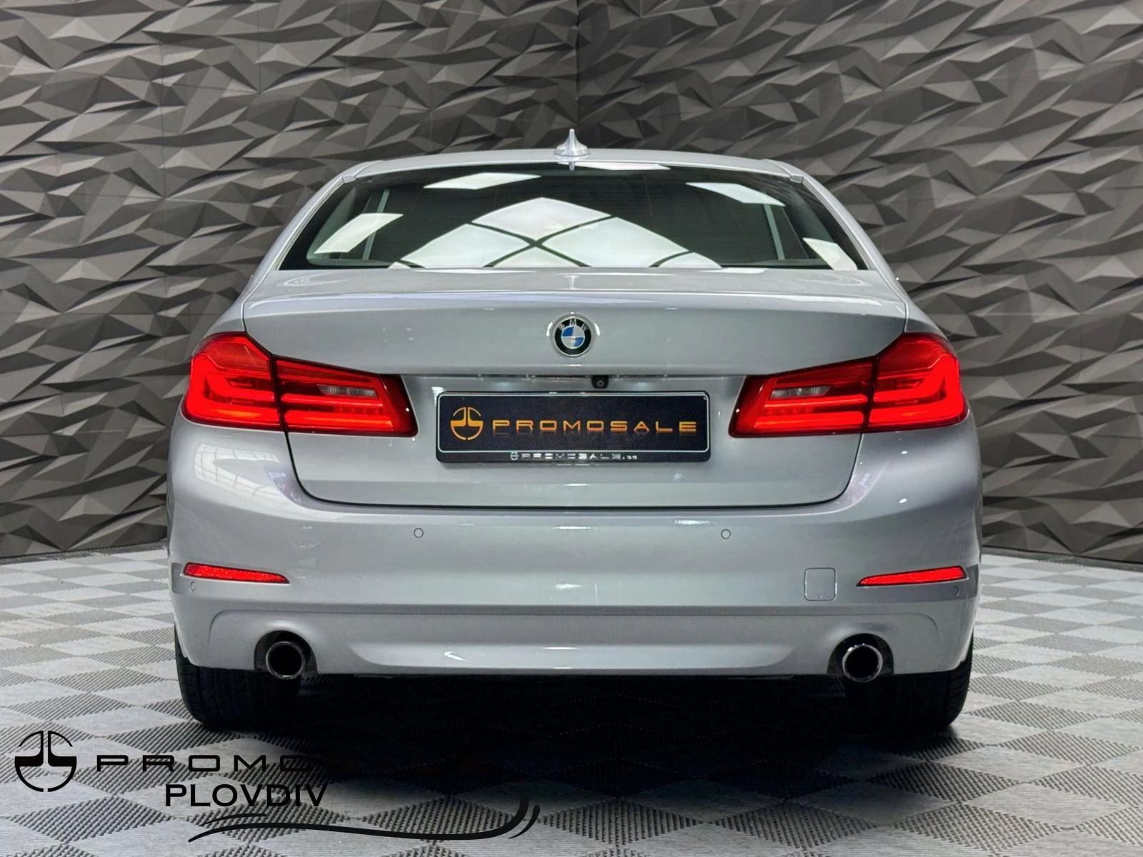 BMW 530 E iPerformance Обдухване* Camera* Edrive - изображение 4