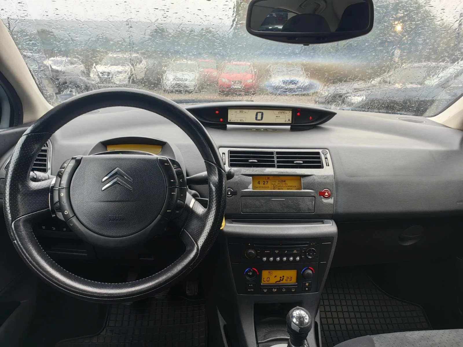 Citroen C4 2.0i* 123000КМ* РЕГ* EXCLUSIVE* КЛИМА* ТЕМПОМАТ* П - изображение 6