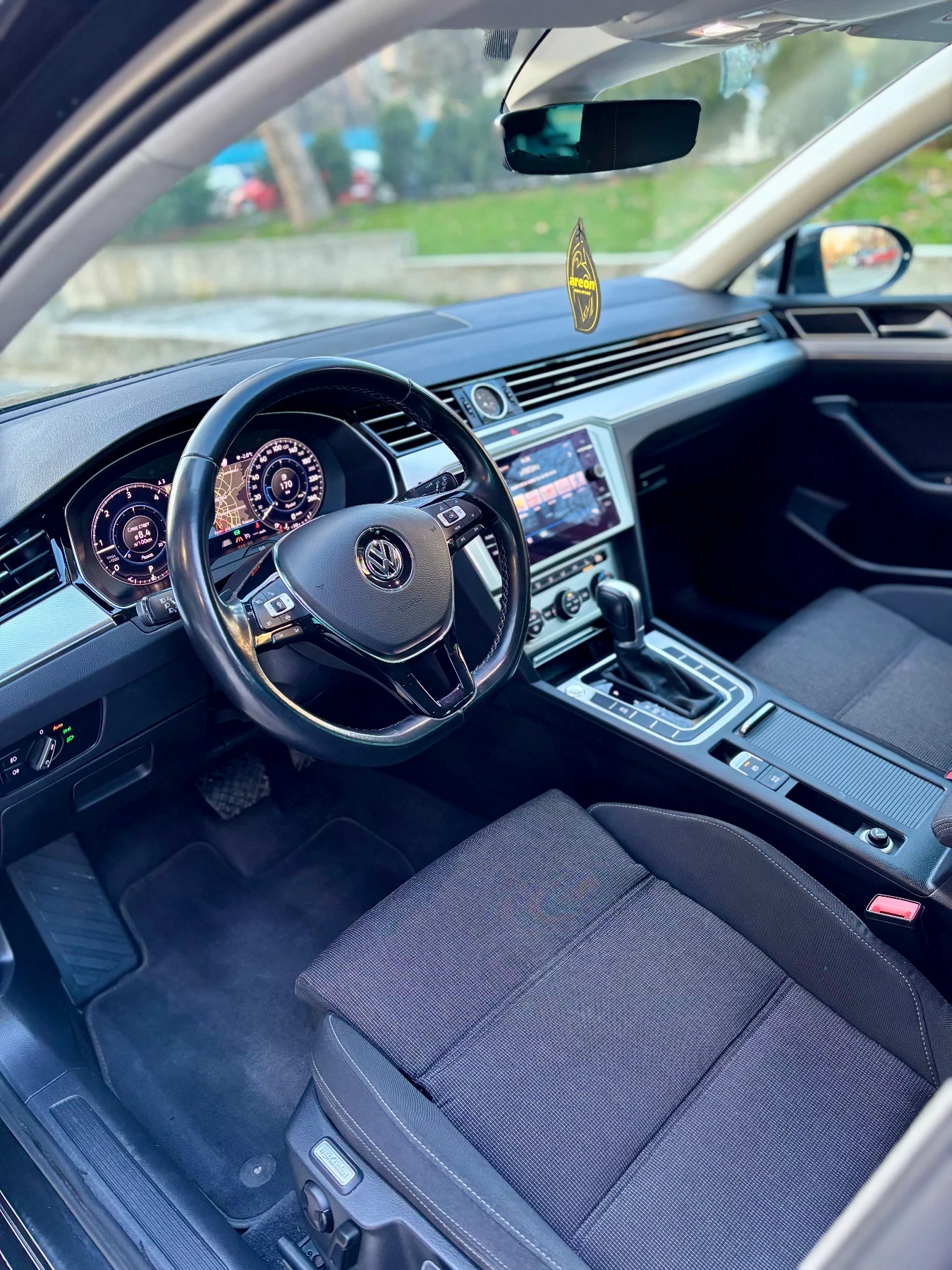 VW Passat 2.0 TDI 150кс DIGITAL CAMERA TOP - изображение 8