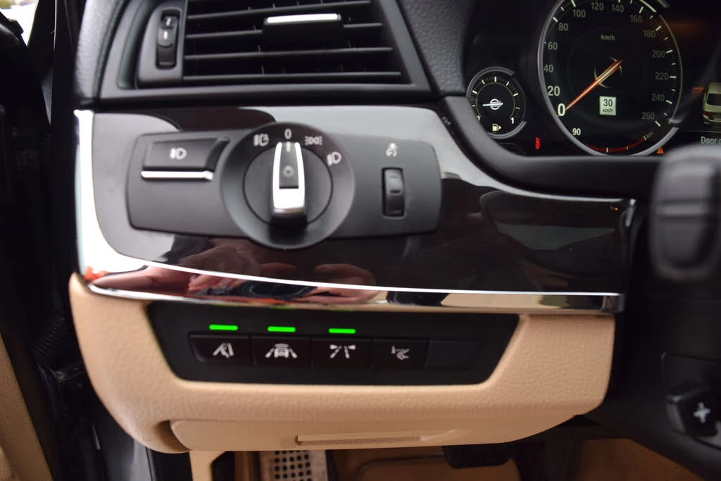 BMW 528 M-Package* CLEAN CARFAX * ����������* (���� �� ��) | Mobile.bg � ����������� 12