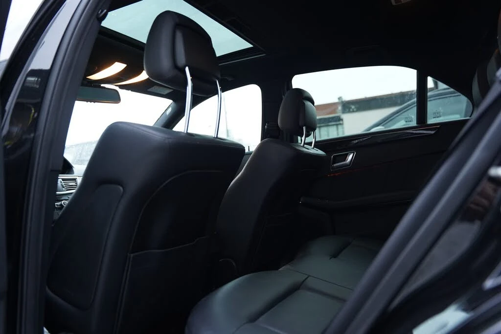 Mercedes-Benz E 300 AвтоКредит* (ЦЕНА ДО БГ), снимка 17 - Автомобили и джипове - 53987030