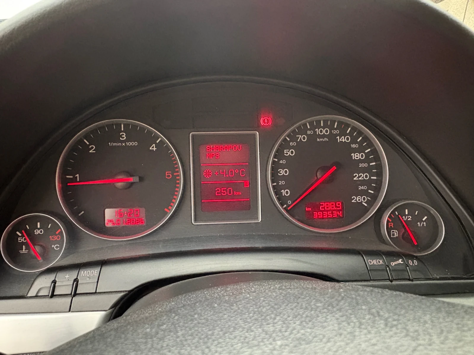 Audi A4, снимка 9 - Автомобили и джипове - 54009333