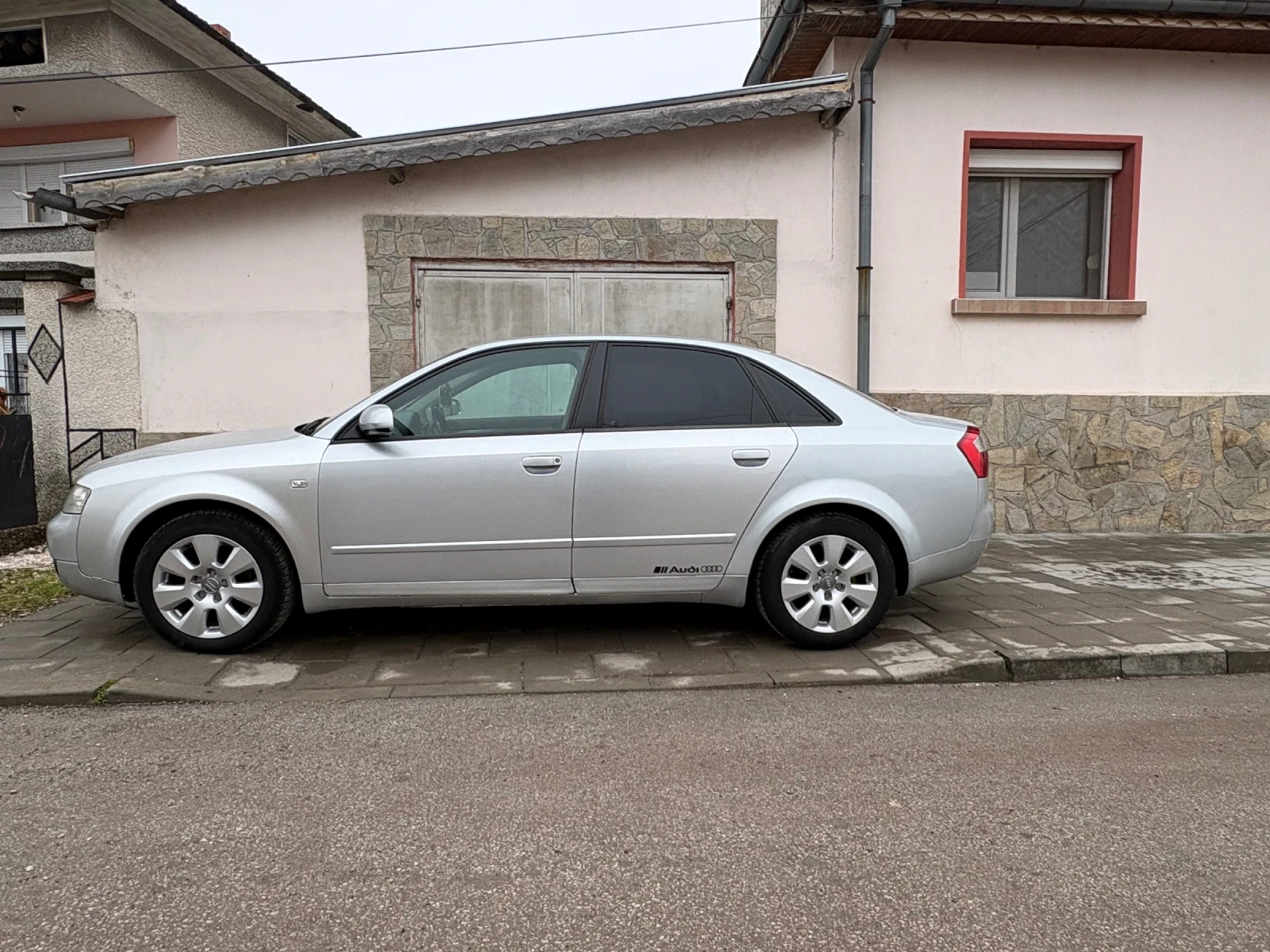 Audi A4, снимка 4 - Автомобили и джипове - 54009333