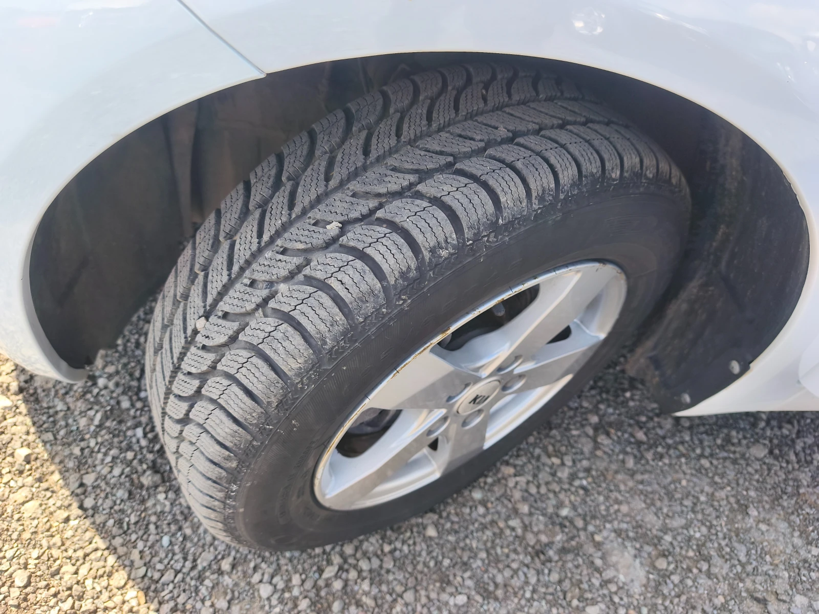 Kia Venga 1.4 газ бензин заводска, снимка 15 - Автомобили и джипове - 54162286