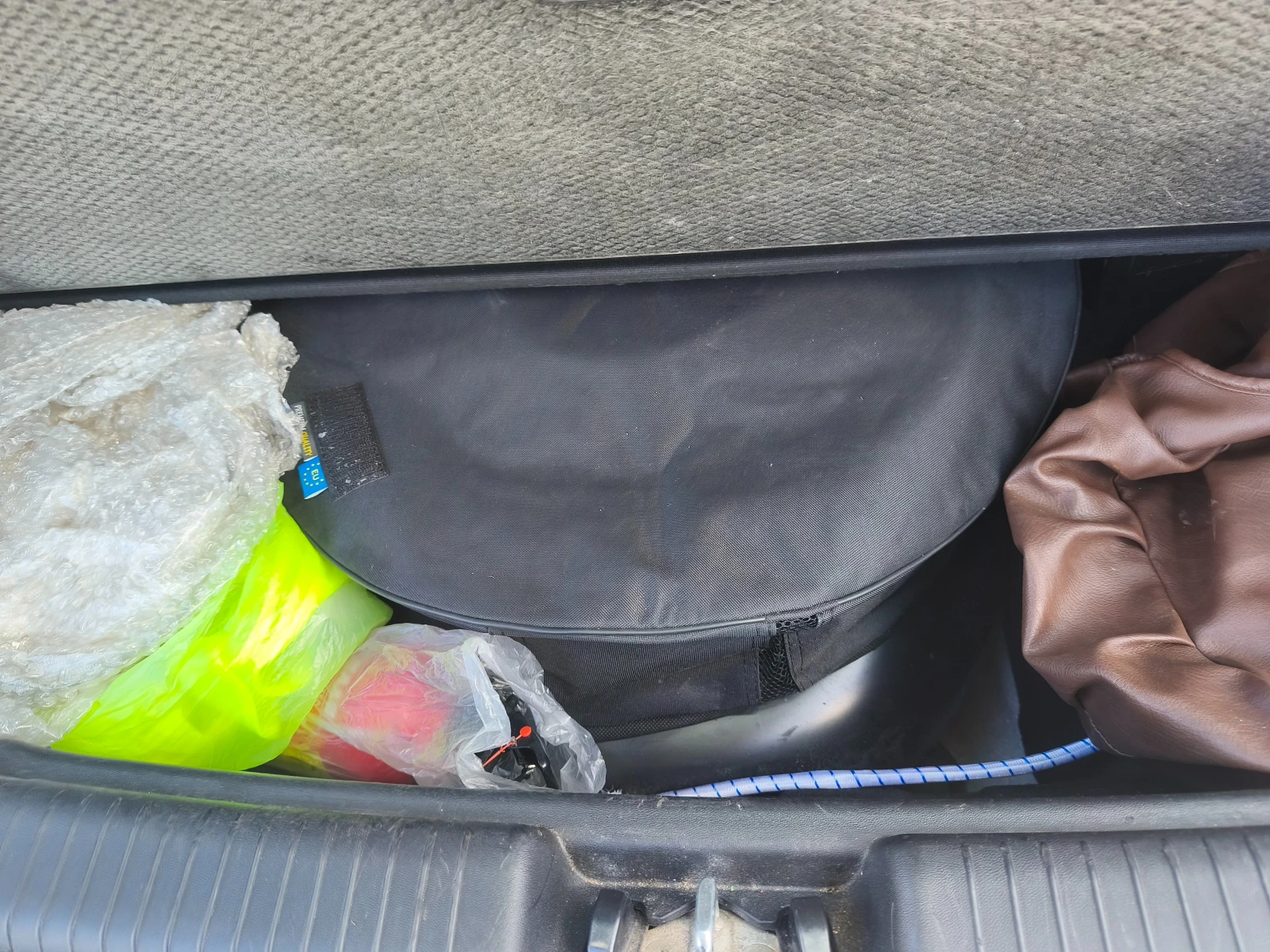 Kia Venga 1.4 газ бензин заводска, снимка 7 - Автомобили и джипове - 54162286