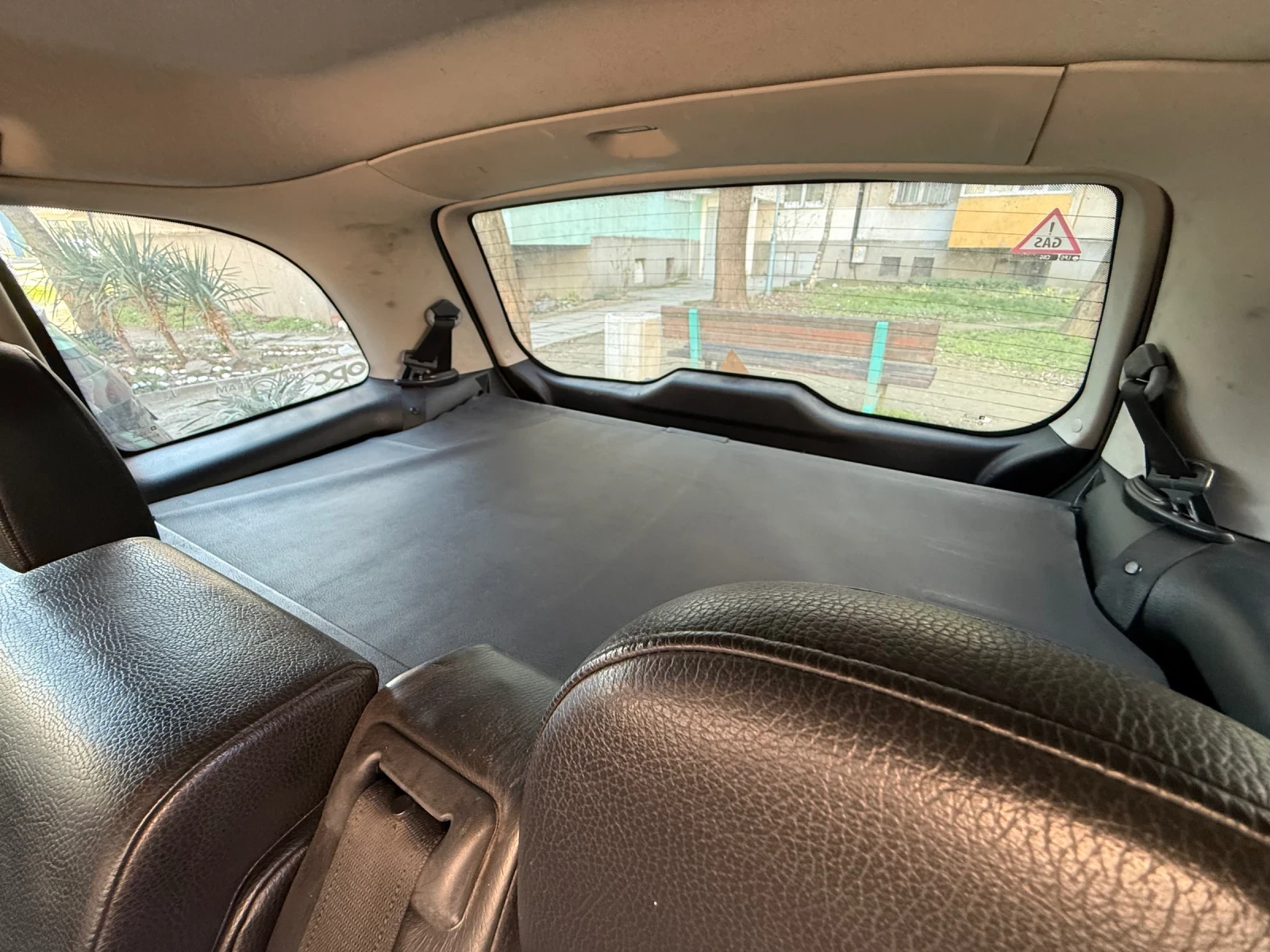 Opel Zafira 2.0 OPC, снимка 10 - Автомобили и джипове - 54478947