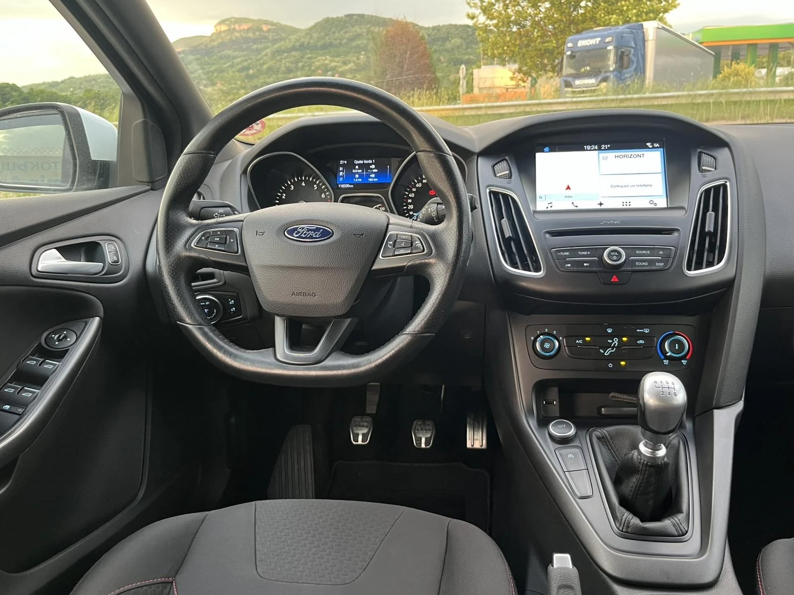 Ford Focus 118 000км 1.5TURBO 150кс EURO 6 NAVI ВНОС ИТАЛИЯ, снимка 12 - Автомобили и джипове - 54623555