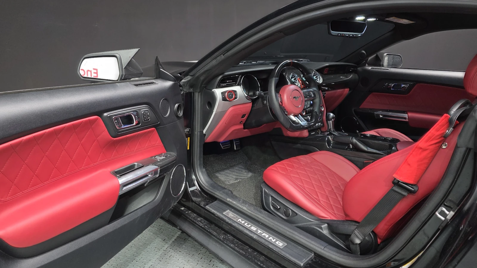 Ford Mustang 5.0 GT* 350 SHELBY* DISTRONIK* ОБДУХ* КРАЙНА ЦЕНА, снимка 9 - Автомобили и джипове - 54628180