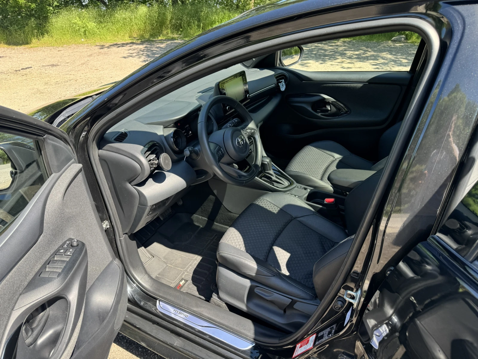 Toyota Yaris Lounge в Гаранция, снимка 8 - Автомобили и джипове - 54691148