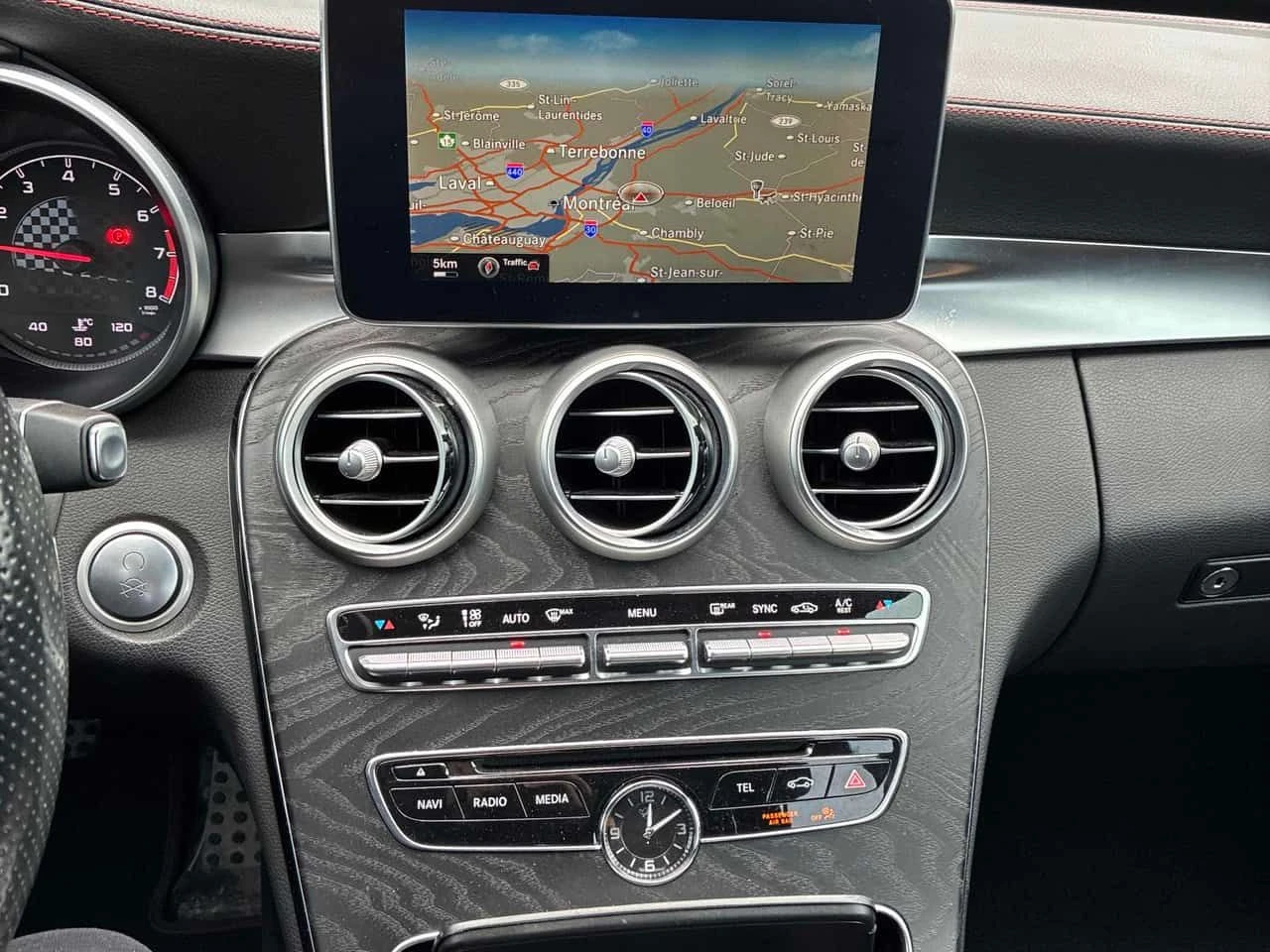 Mercedes-Benz C 450 AMG CARFAX, снимка 9 - Автомобили и джипове - 54756347