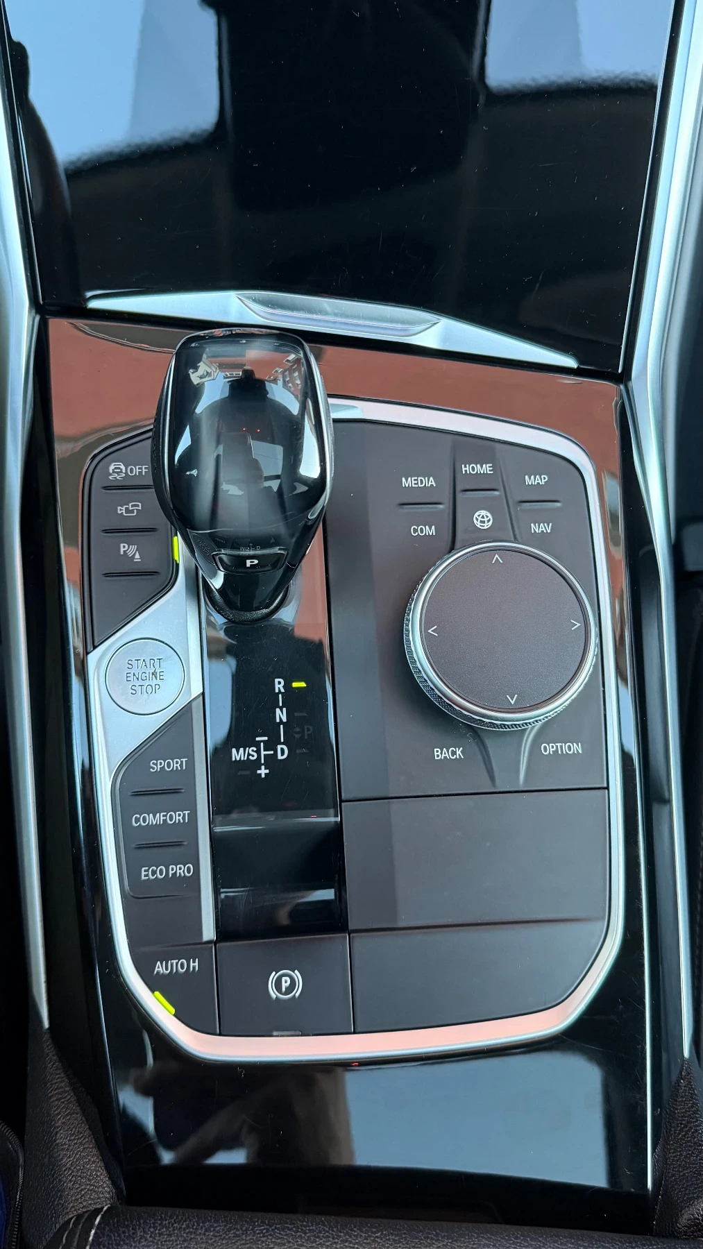 BMW 320 320dXDrive, снимка 6 - Автомобили и джипове - 54768235