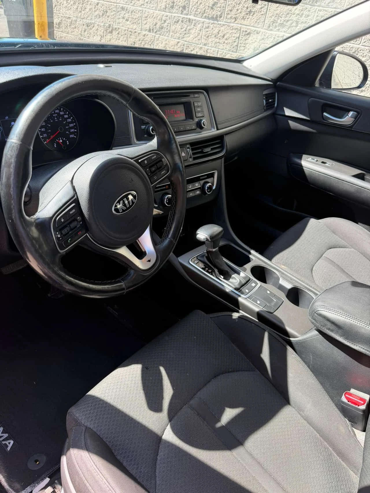 Kia Optima * CARFAX * 2 КЛЮЧА * KEYLESS * ПОДГРЕВИ, снимка 10 - Автомобили и джипове - 54789161