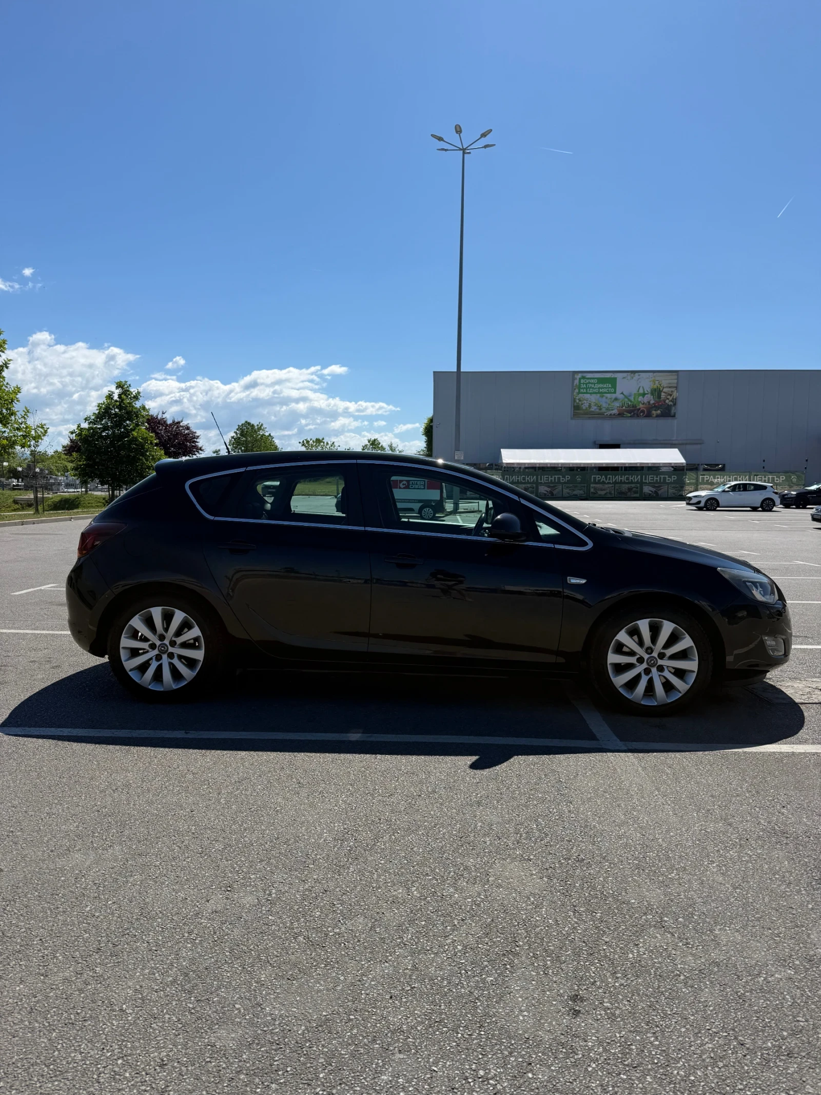 Opel Astra J, снимка 4 - Автомобили и джипове - 54913365