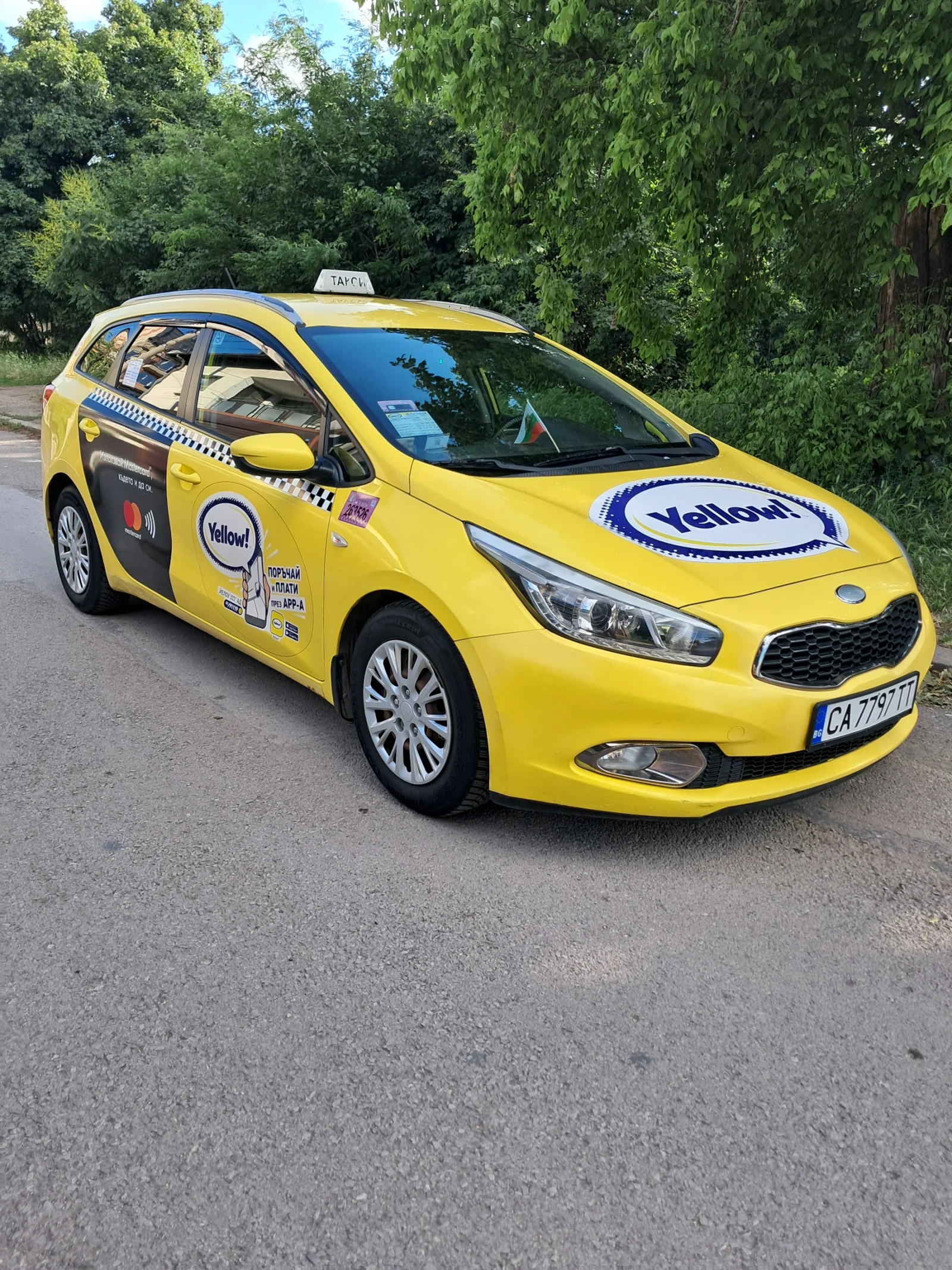 Kia Ceed 1.4 Газ, снимка 3 - Автомобили и джипове - 54973450