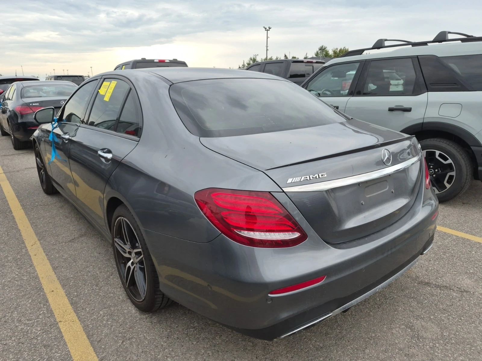Mercedes-Benz E 43 AMG * HUD * ОБДУХВАНЕ * ДИСТРОНИК * FULL * CARFAX * , снимка 4 - Автомобили и джипове - 56092861