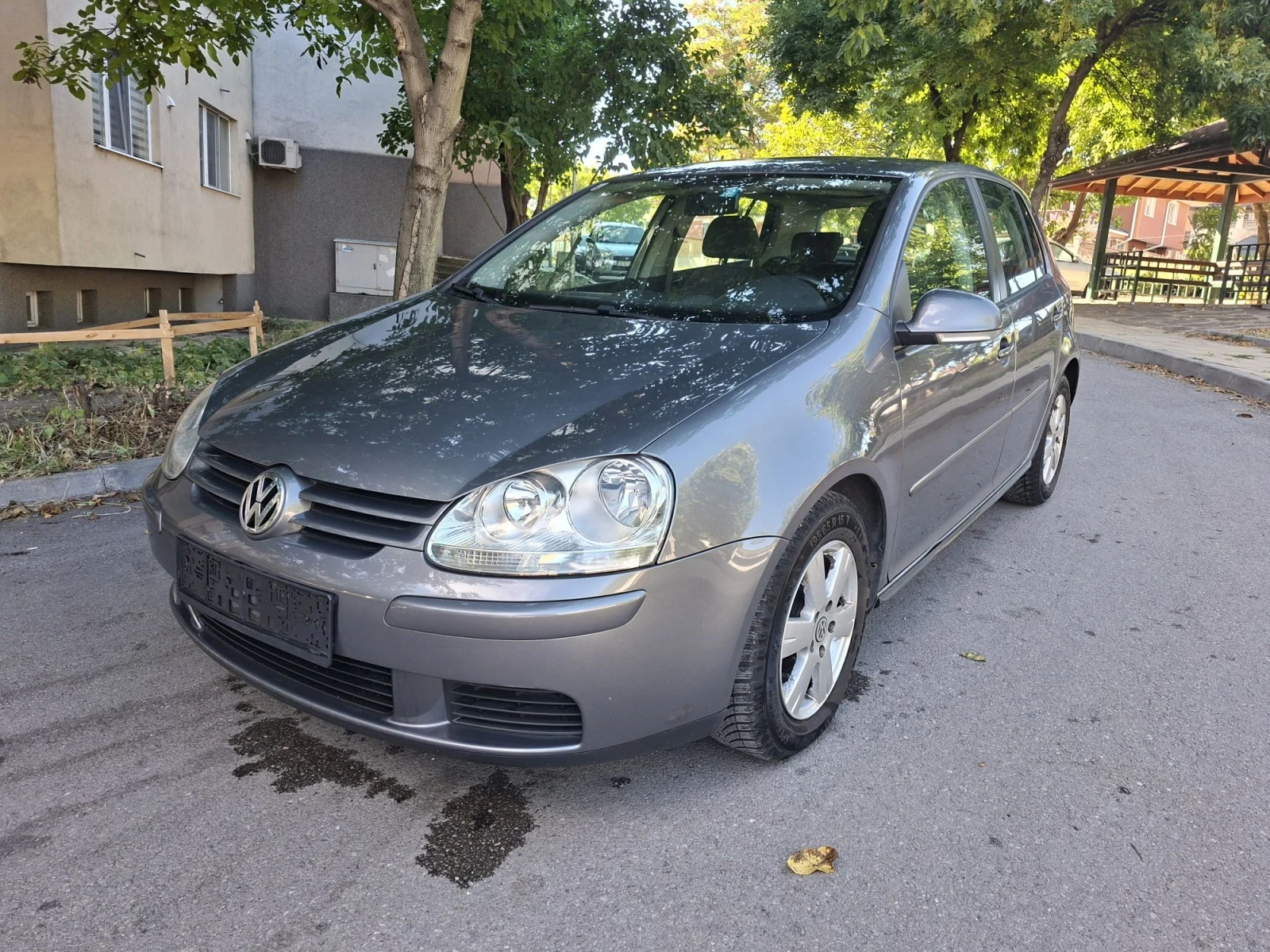 VW Golf Golf 5 1.4 бензин 86кс., снимка 14 - Автомобили и джипове - 56238845